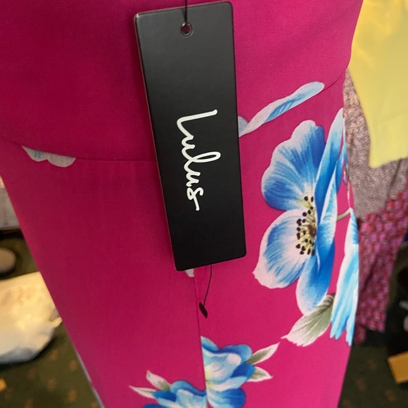 NWT LULUS Wandering Wendy Magenta Floral Print Maxi Dress Size M - Picture 8 of 8